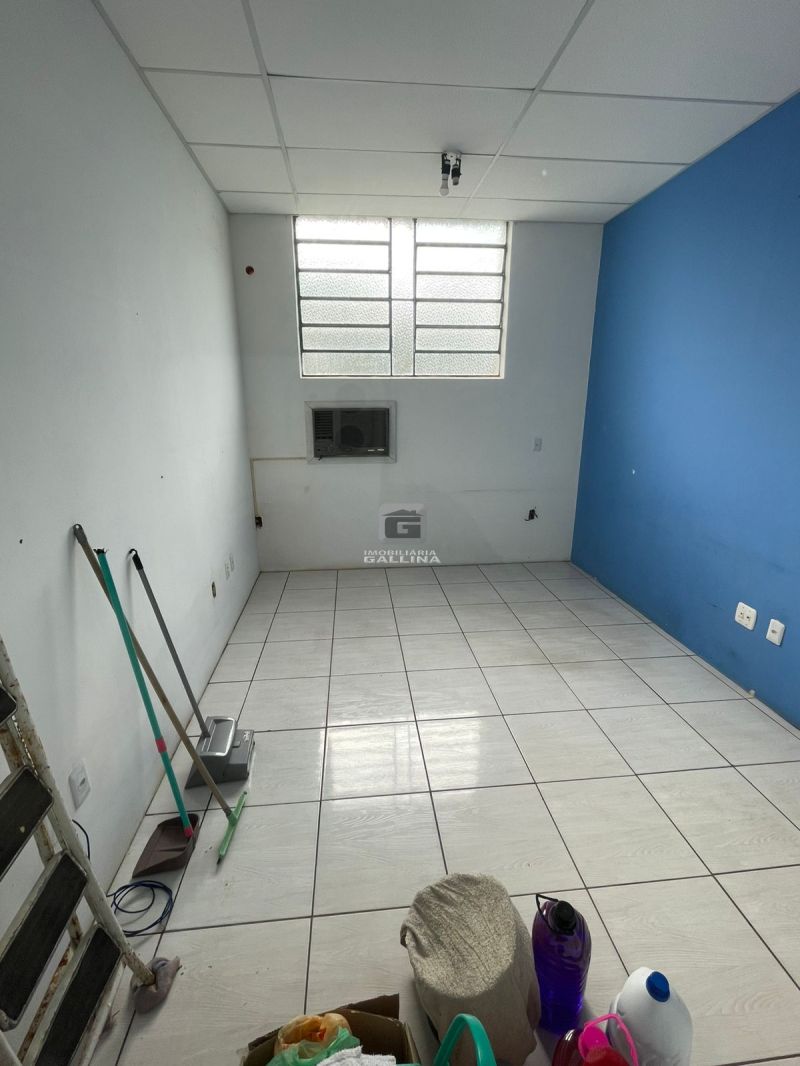 Sala no bairro KM 03 em SANTA MARIA