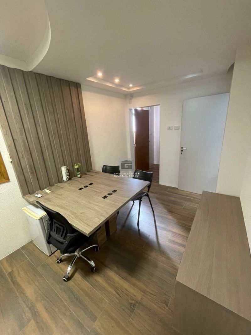 Sala no bairro NOSSA SENHORA DE FATIMA em SANTA MARIA