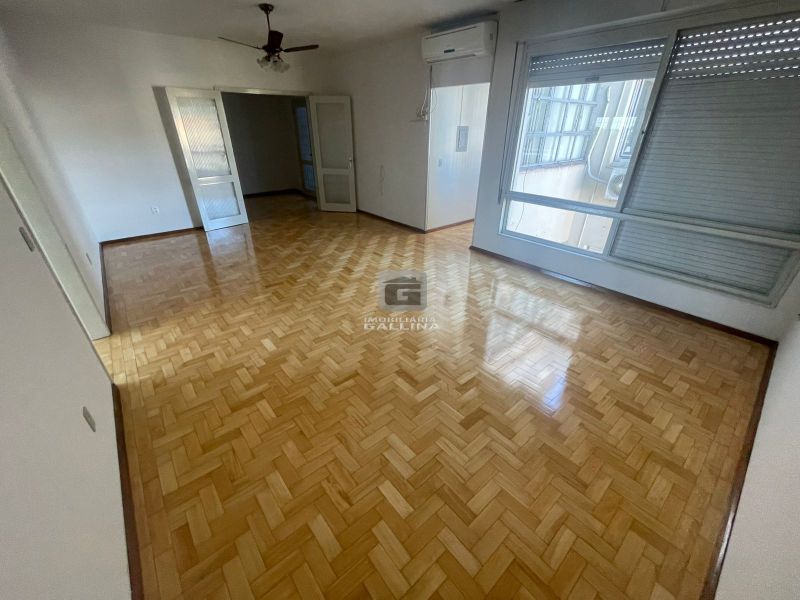 Apto 4 quarto(s)  no bairro NOSSA SENHORA DAS DORES em SANTA MARIA