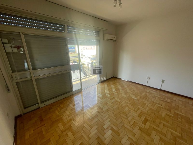 Apto 4 quarto(s)  no bairro NOSSA SENHORA DAS DORES em SANTA MARIA