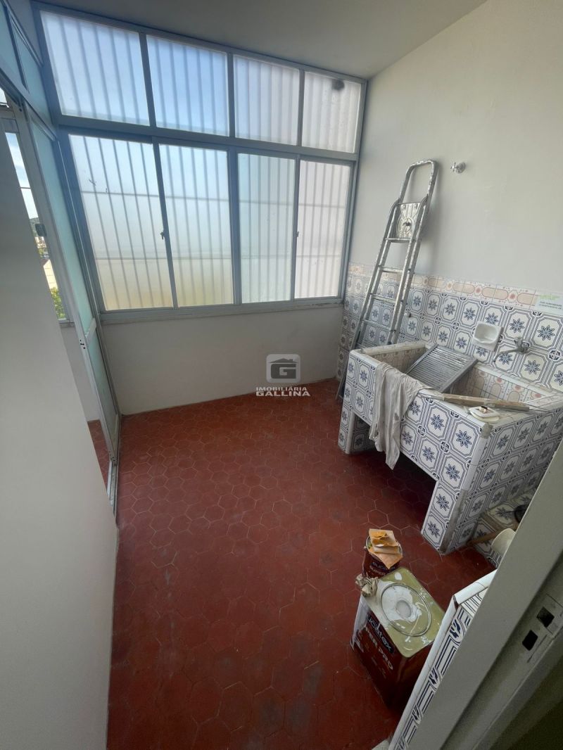 Apto 4 quarto(s)  no bairro NOSSA SENHORA DAS DORES em SANTA MARIA