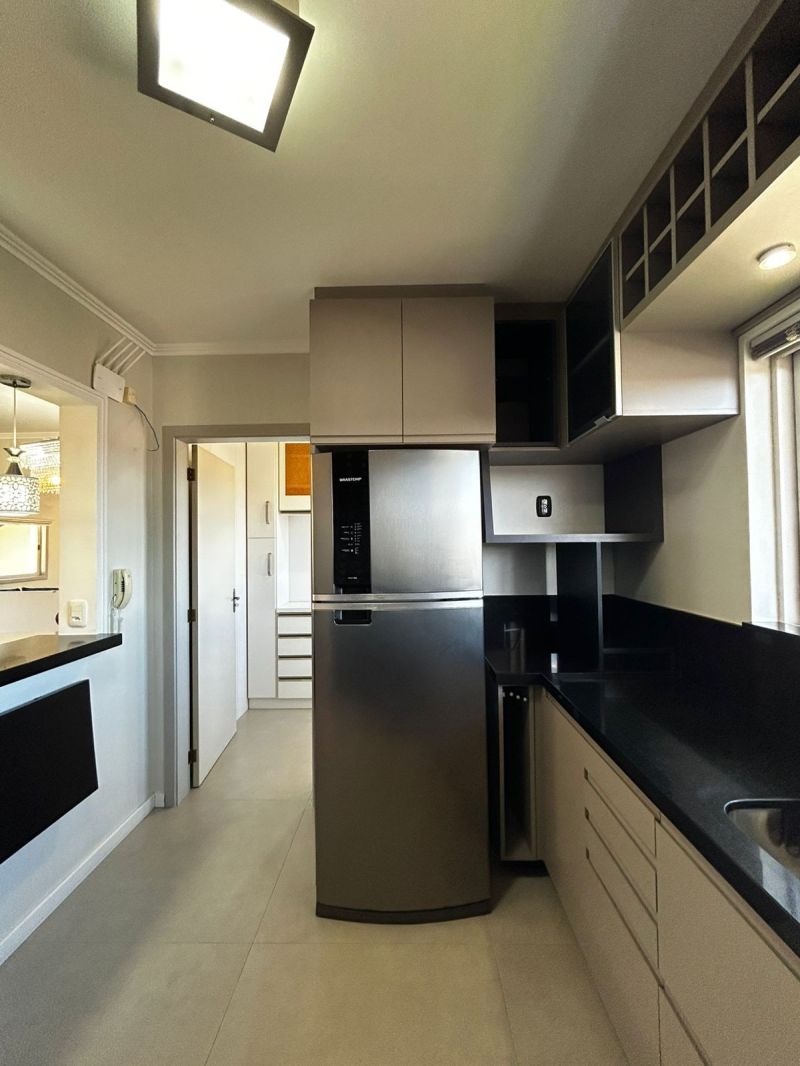 APARTAMENTO 2 DORMITRIOS - LOGRADOURO