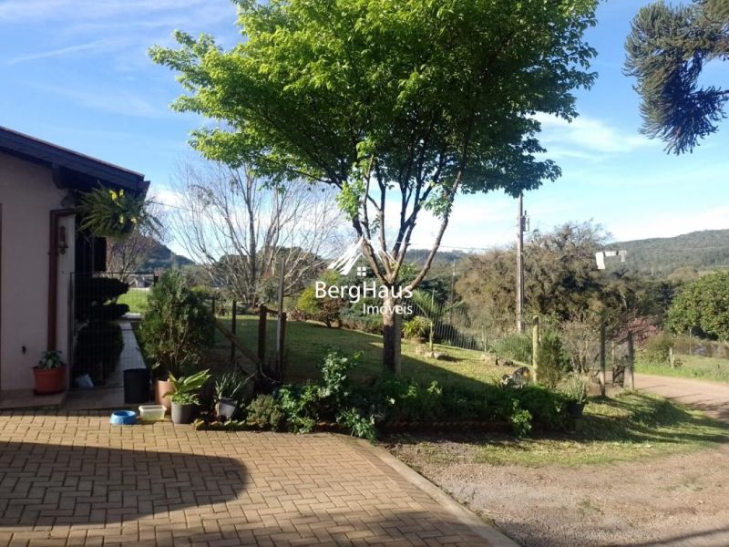 CASA 3 DORMITÓRIOS - VILA GERMÂNIA