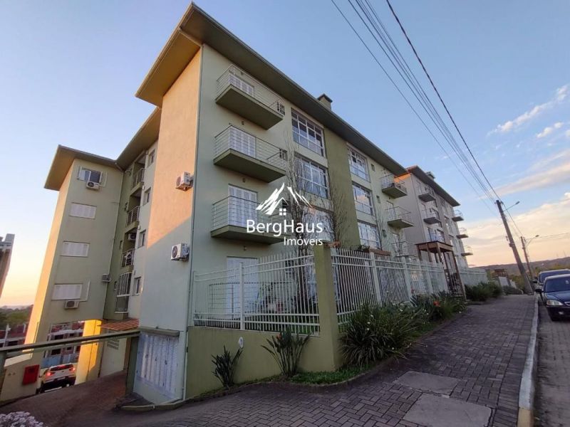 APARTAMENTO MOBILIADO 3 DORM. - POUSADA DA NEVE