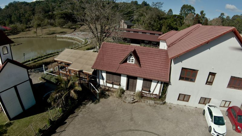 CAF HISTRICO COM VISTA PARA O LAGO