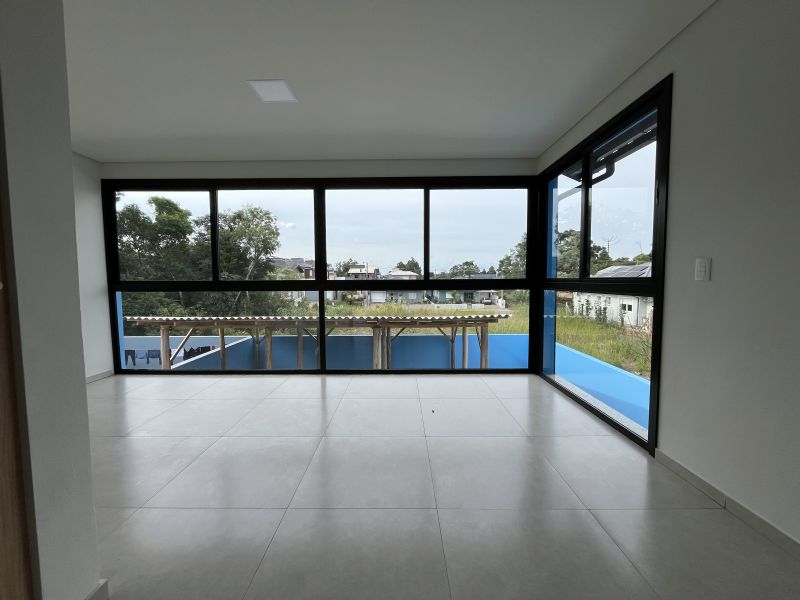 CASA 4 DOMITÓRIOS- VILA GERMÂNIA