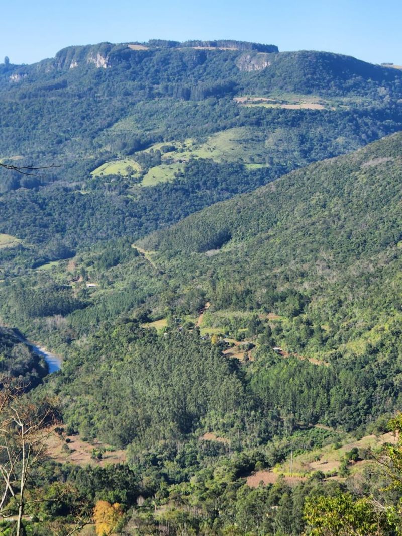 4 HECTARES COM VISTA PARA O MALAKOFF