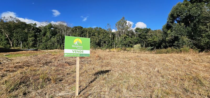TERRENO NO BOSQUE DA ARAUCÁRIAS