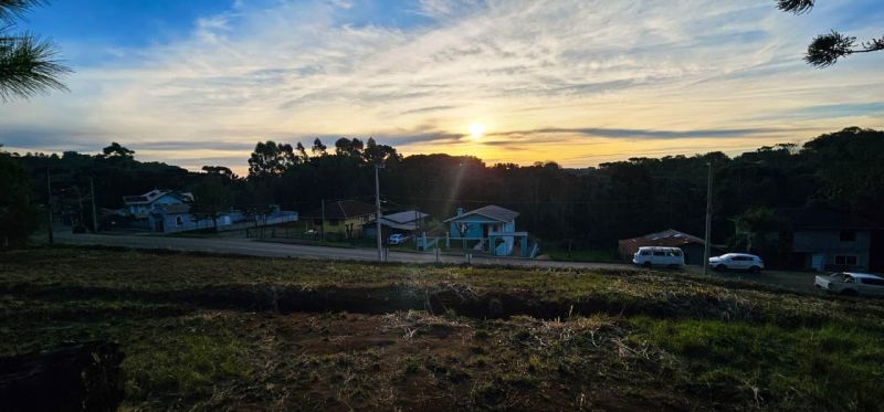 TERRENOS Á VENDA- LINHA IMPERIAL