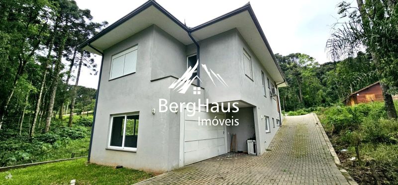 CASA SEMIMOBILIADA 3 DORMITÓRIOS- LINHA IMPERIAL