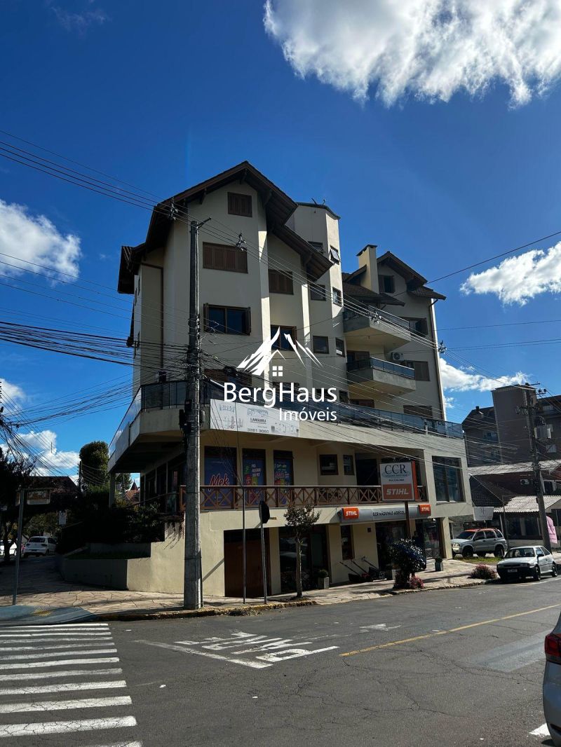 APARTAMENTO 3 DORMITRIOS - CENTRO