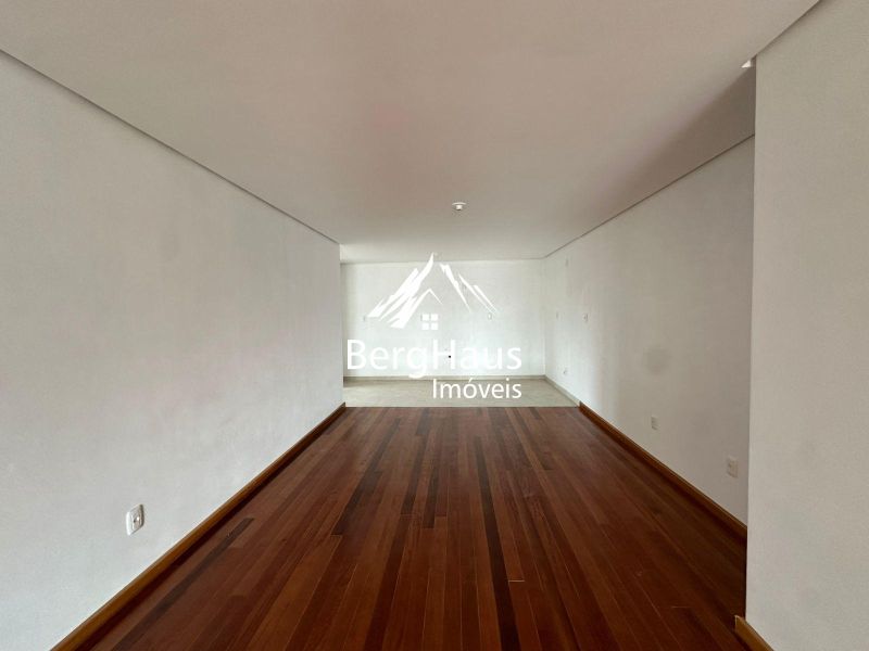 APARTAMENTO 3 DORMITRIOS - CENTRO