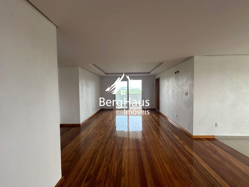 COBERTURA 3 DORMITRIOS - CENTRO