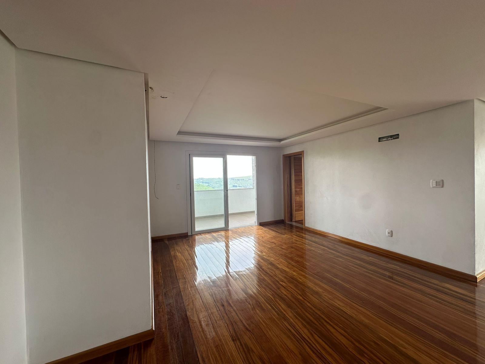 COBERTURA 3 DORMITRIOS - CENTRO