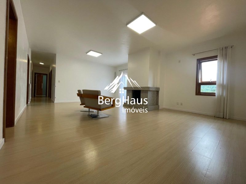 APARTAMENTO 3 DORMITÓRIOS - BAIRRO PIÁ