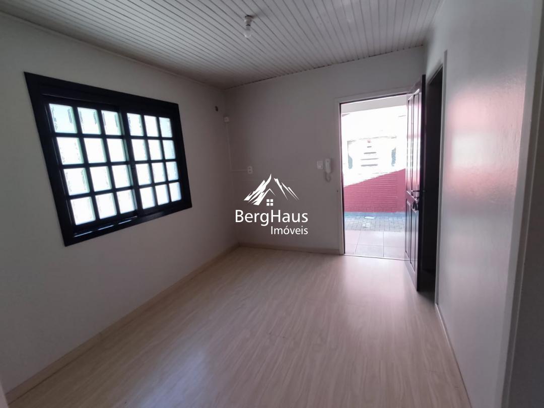 CASA EM CONDOM�NIO - JURITI