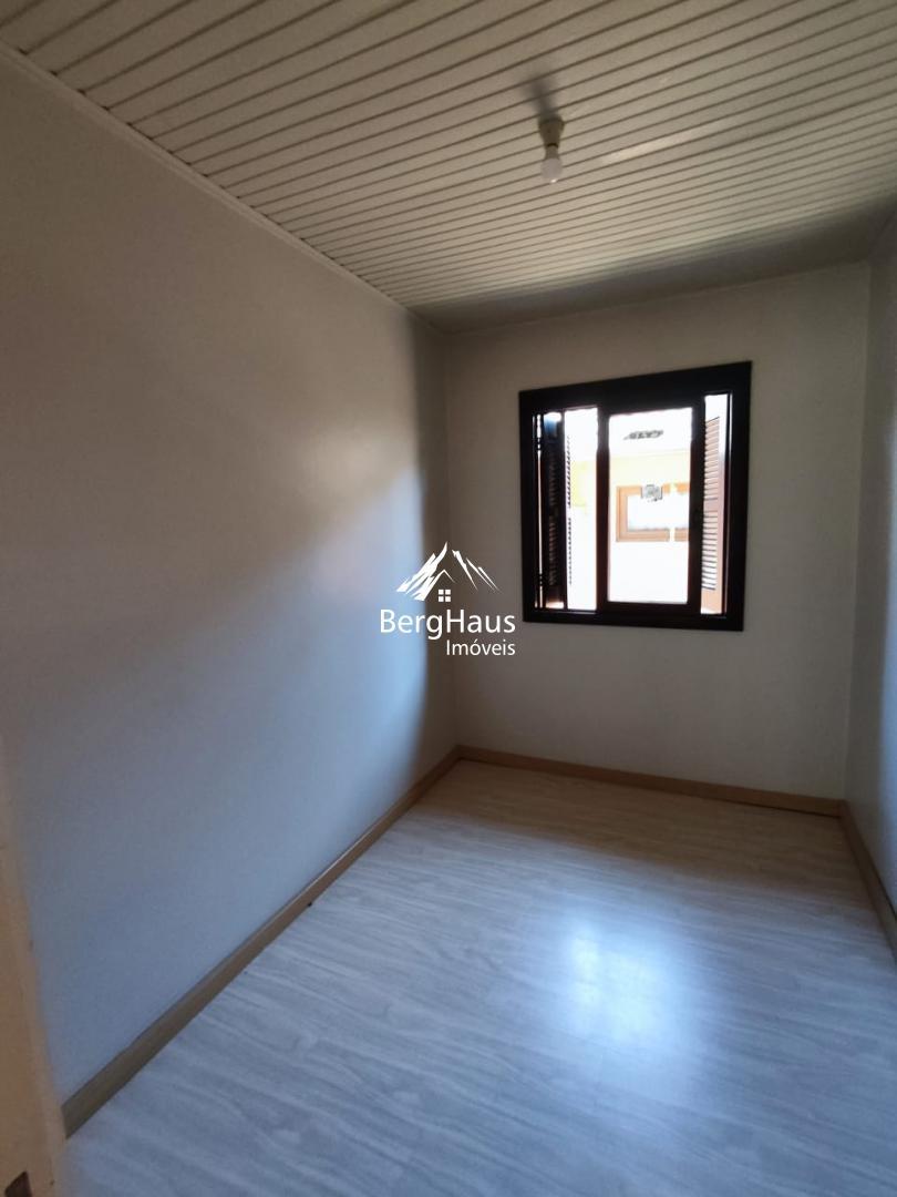 CASA EM CONDOM�NIO - JURITI