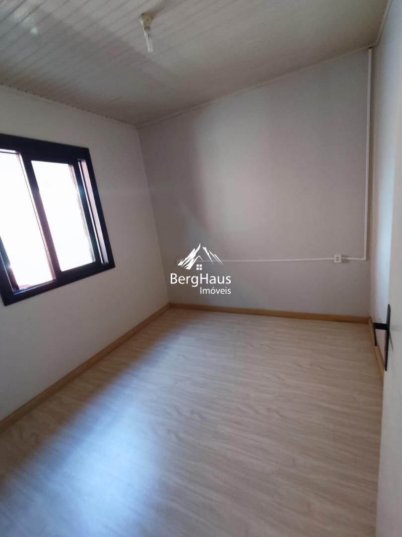 CASA EM CONDOM�NIO - JURITI