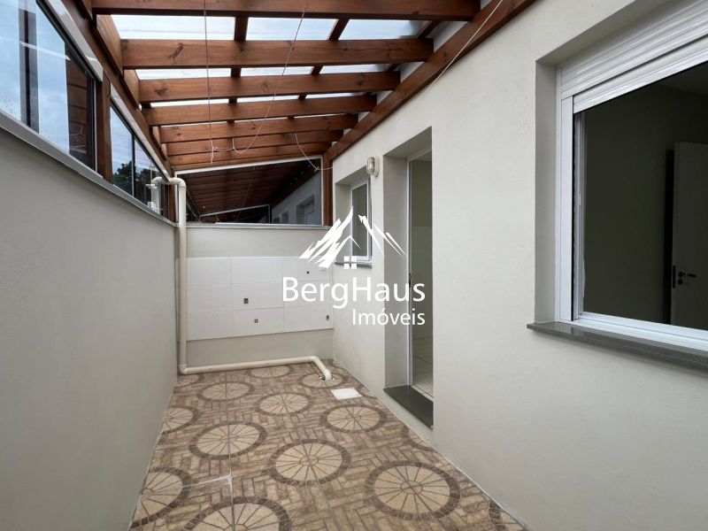 CASA 2 DORMIT�RIOS - VILA GERM�NIA