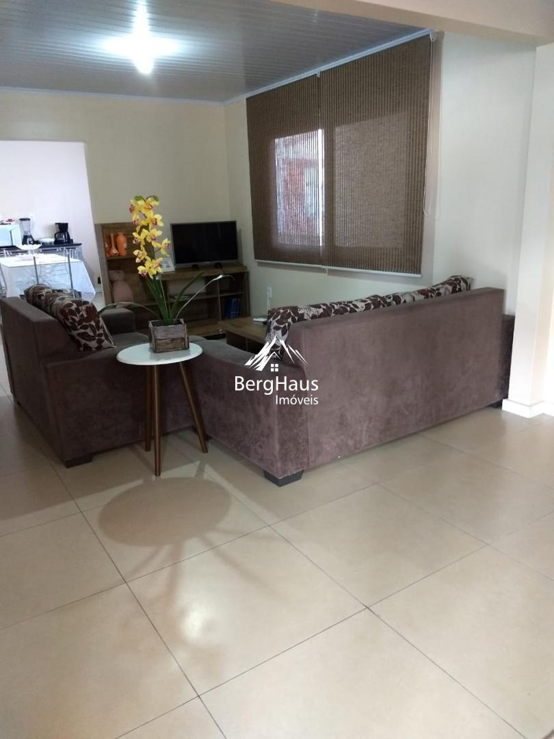 AP T�RREO 3 DORM. - LOGRADOURO