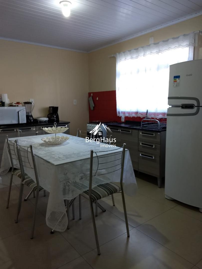 AP T�RREO 3 DORM. - LOGRADOURO