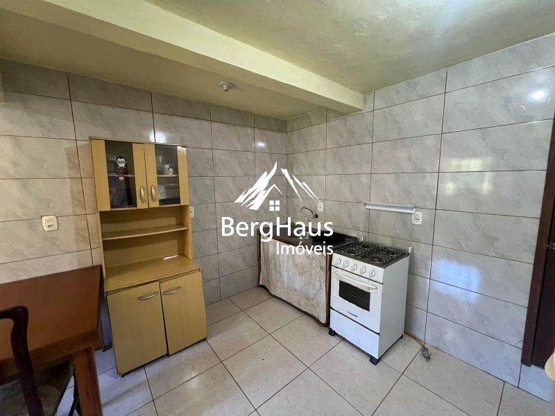 CASA PAVIMENTO INFERIOR- GERM�NIA