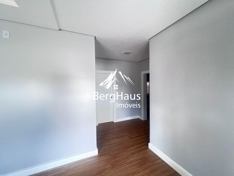 APARTAMENTO 2 DORMIT.- VILA GERM�NIA 