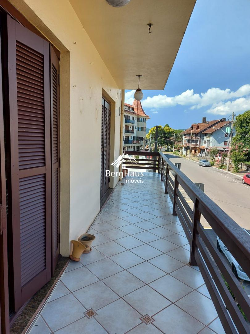 APARTAMENTO 3 DORMIT.- CENTRO