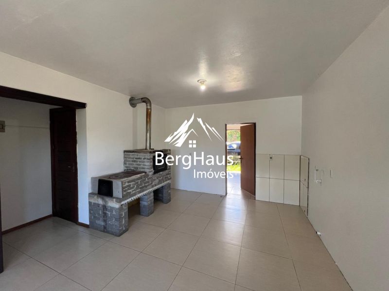 CASA PAVIMENTO SUPERIOR- PI�