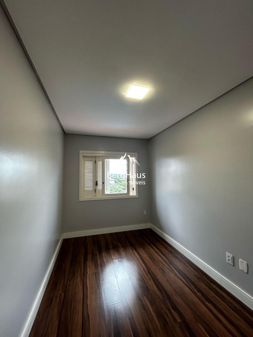 APARTAMENTO 2 DORMIT. - VILA GERM�NIA 