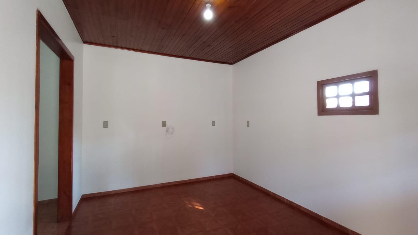 CASA 3 DORMITORIOS - LINHA OLINDA