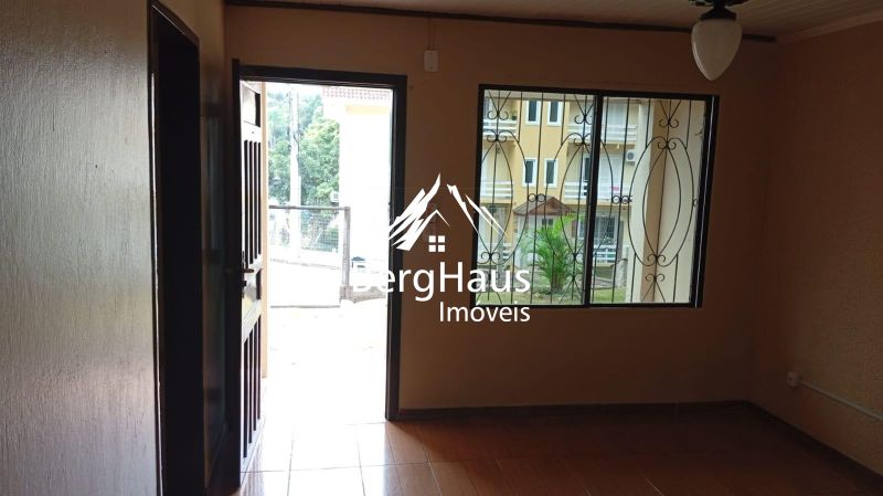 CASA PAVIMENTO INFERIOR - CENTRO
