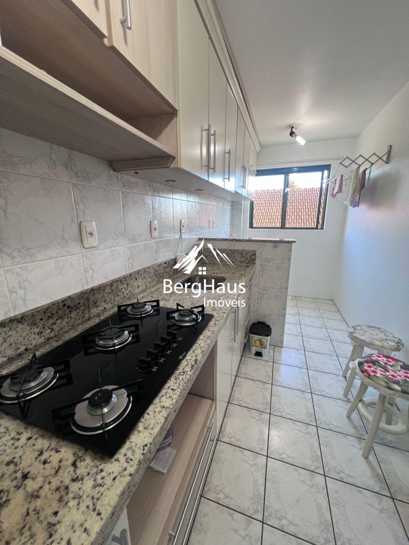 APARTAMENTO 1 DORMIT. - LOGRADOURO