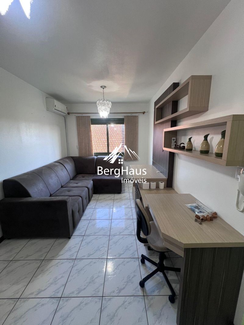 APARTAMENTO 1 DORMIT. - LOGRADOURO