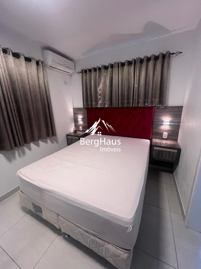 APARTAMENTO 1 DORMIT. - LOGRADOURO