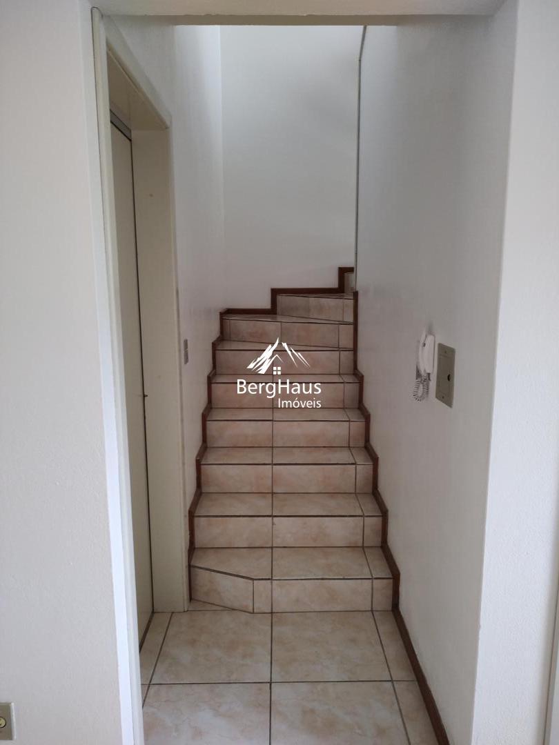APARTAMENTO 2 DORMIT. - BAV�RIA