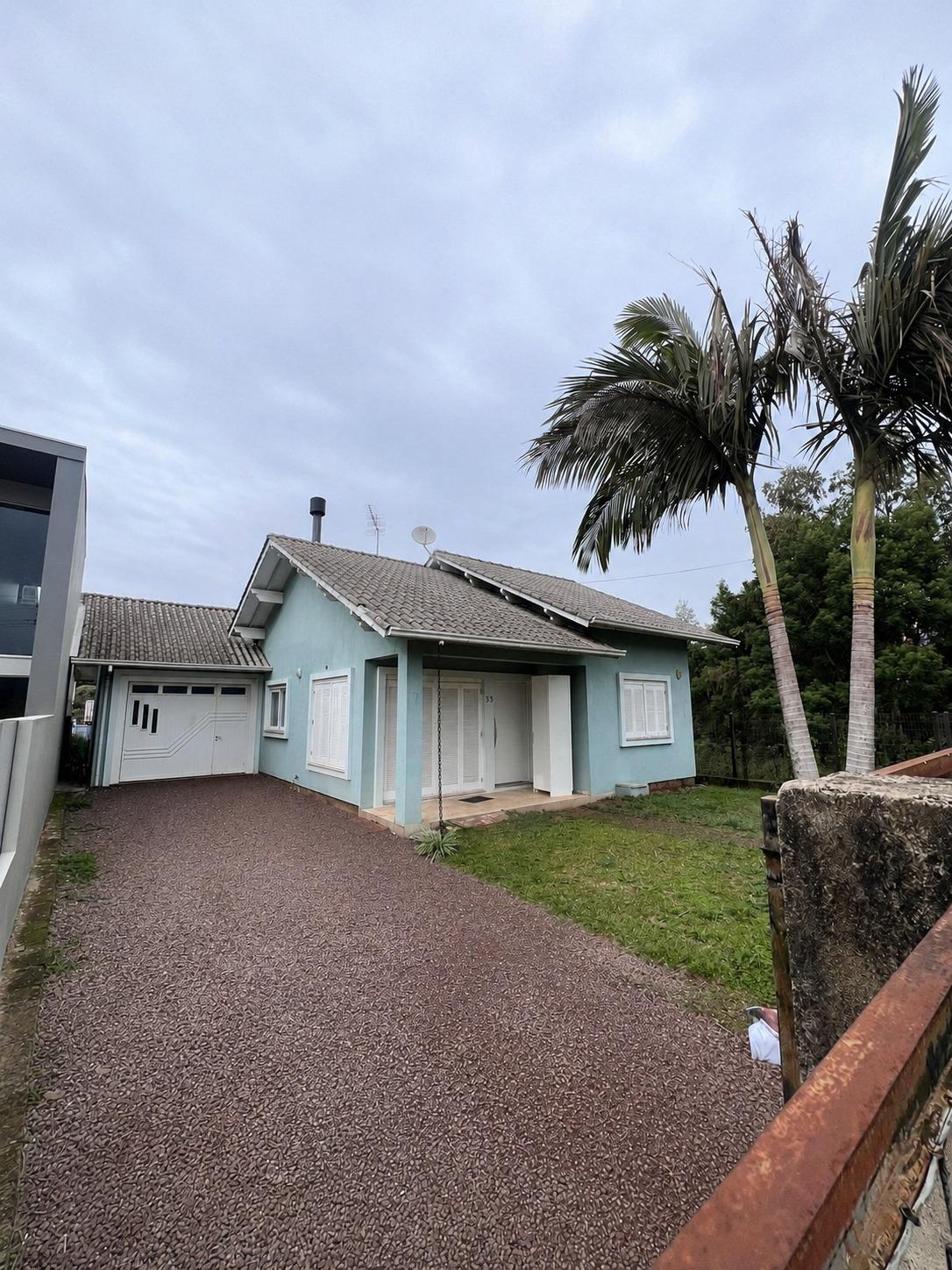 CASA 3 DORMIT�RIOS - PI�