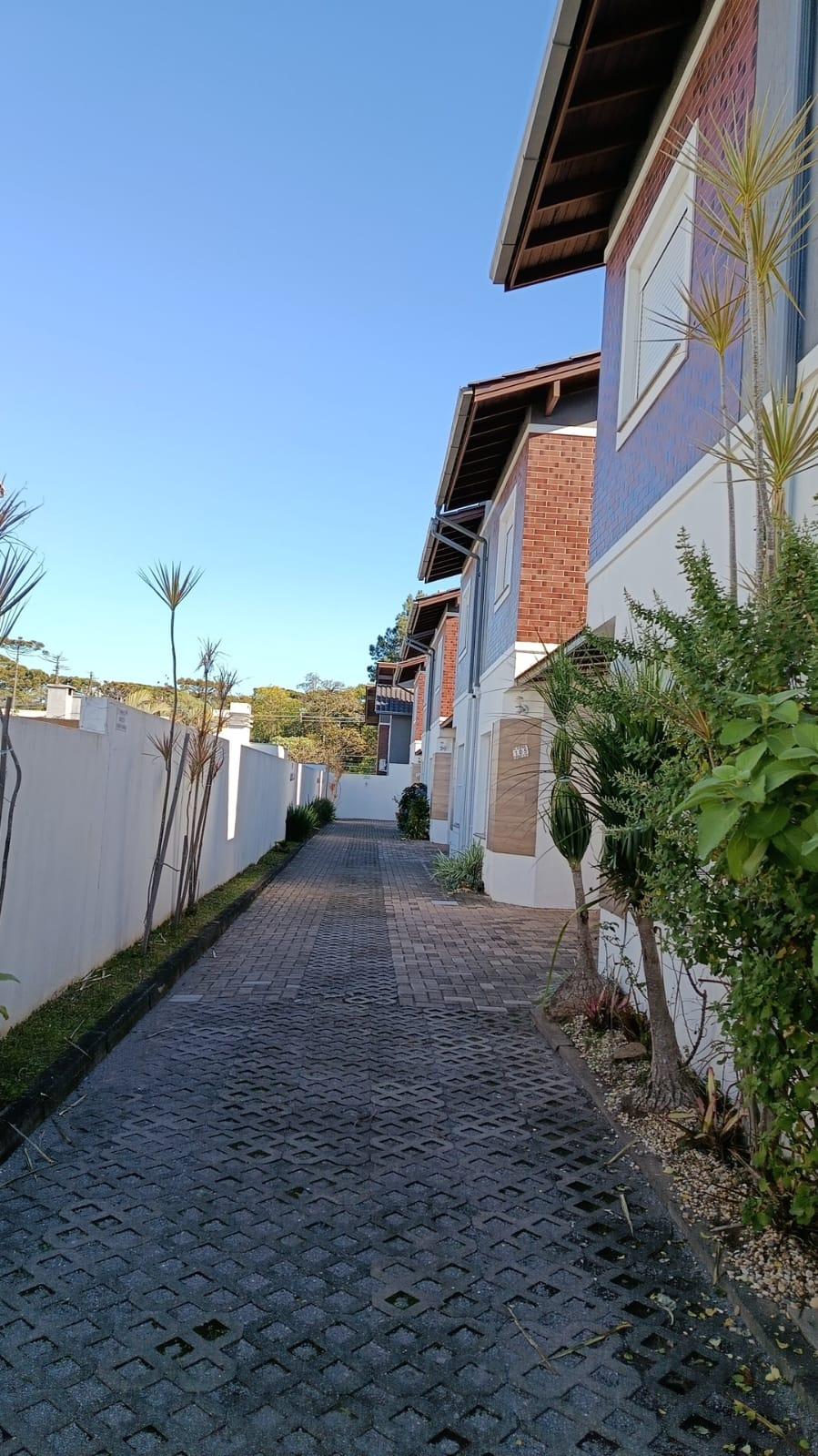 SOBRADO 2 DOMIT�RIOS - VILA GERM�NIA