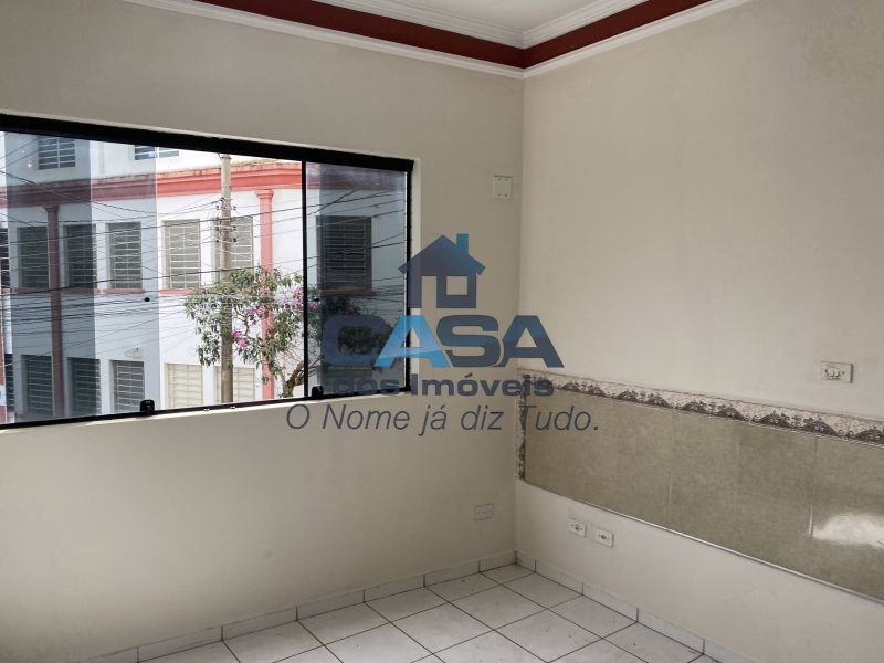 Kitnet no Centro de São Roque!