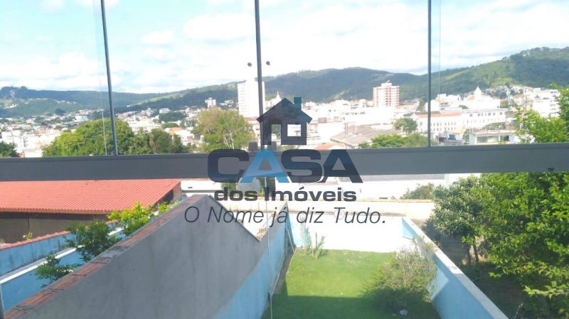 Lindo Sobrado no Centro de São Roque!