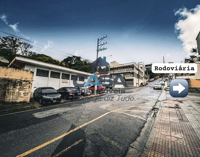 Kitnet com garagem no Centro de São Roque!