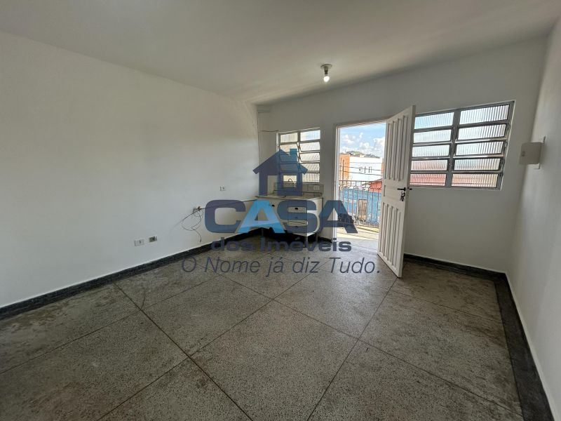 Kitnet com garagem | Jardim Flórida