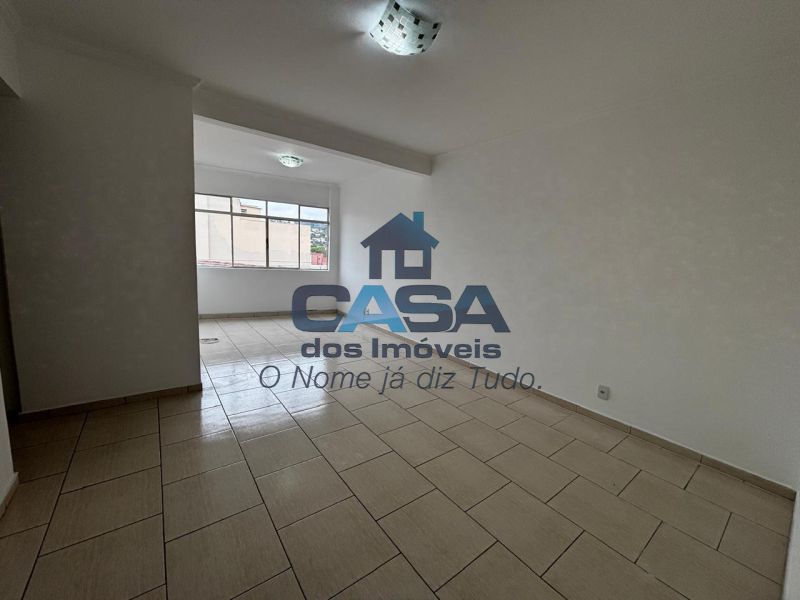 Apartamento no Centro de São Roque!