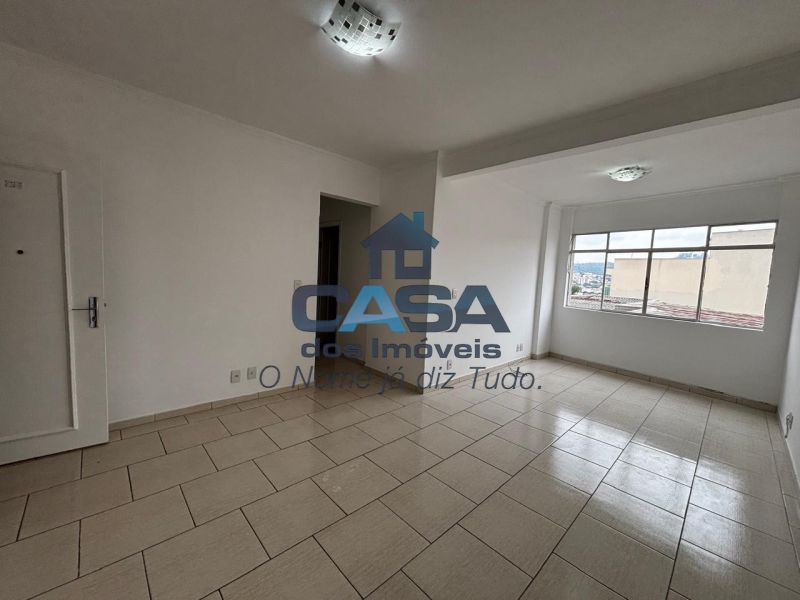 Apartamento no Centro de São Roque!