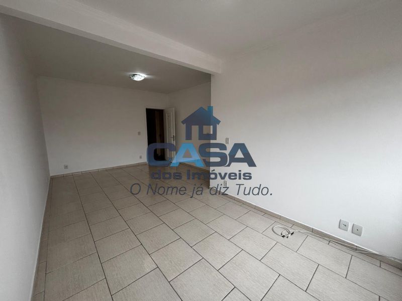 Apartamento no Centro de São Roque!