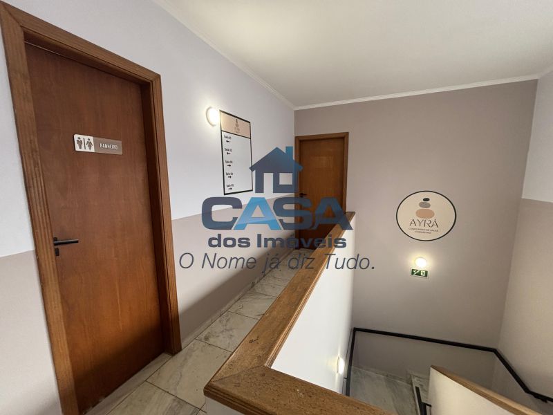 Sala Comercial N° 01 -  1° andar - Ayra Condomínio de Salas Comerciais