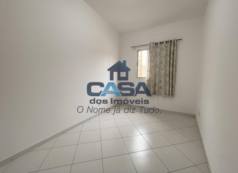 Casa de Condomínio no Residencial Vila Helena - Jardim Flórida.