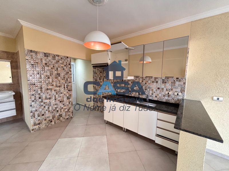 Apartamento com garagem no Centro de São Roque!