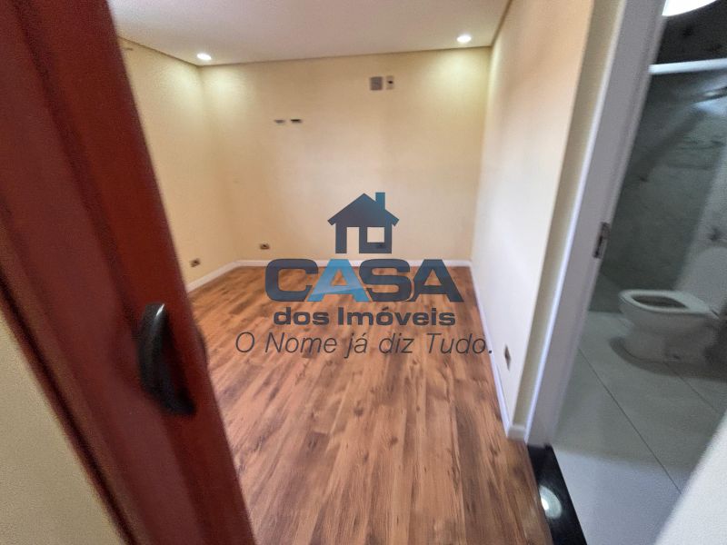 Apartamento com garagem no Centro de São Roque!