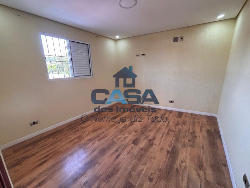 Apartamento com garagem no Centro de São Roque!